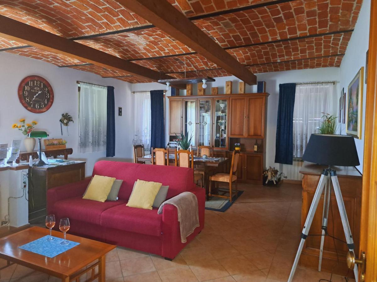 Casa Maya San Martino Alfieri 外观 照片