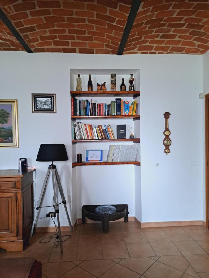Casa Maya San Martino Alfieri 外观 照片